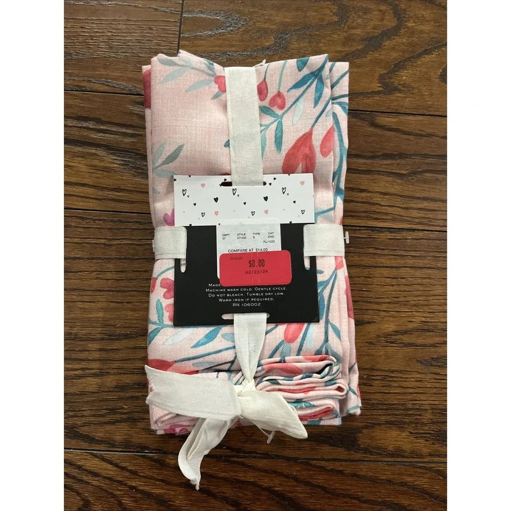 Set 6 New Nicole Miller Home Heart Floral on Pink 18